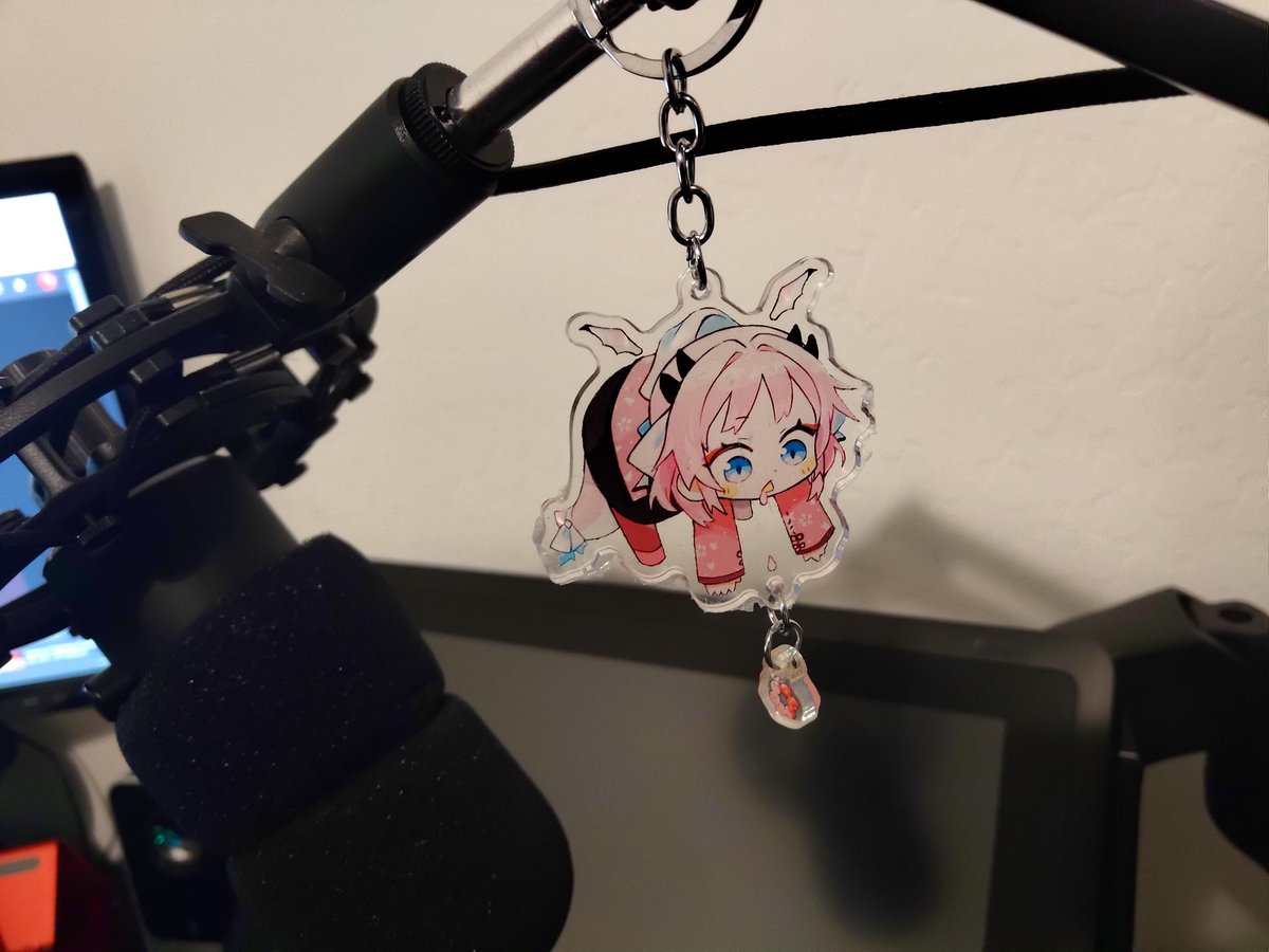 TwitchoftheVoid's tweet photo. Looks like @kuzuryuio boss sent me my Access Card & merch prize I won on stream!
Shall she stay on my mic as I stream?
#OnceUponAIoMerch https://t.co/Y9t9EslHJ2