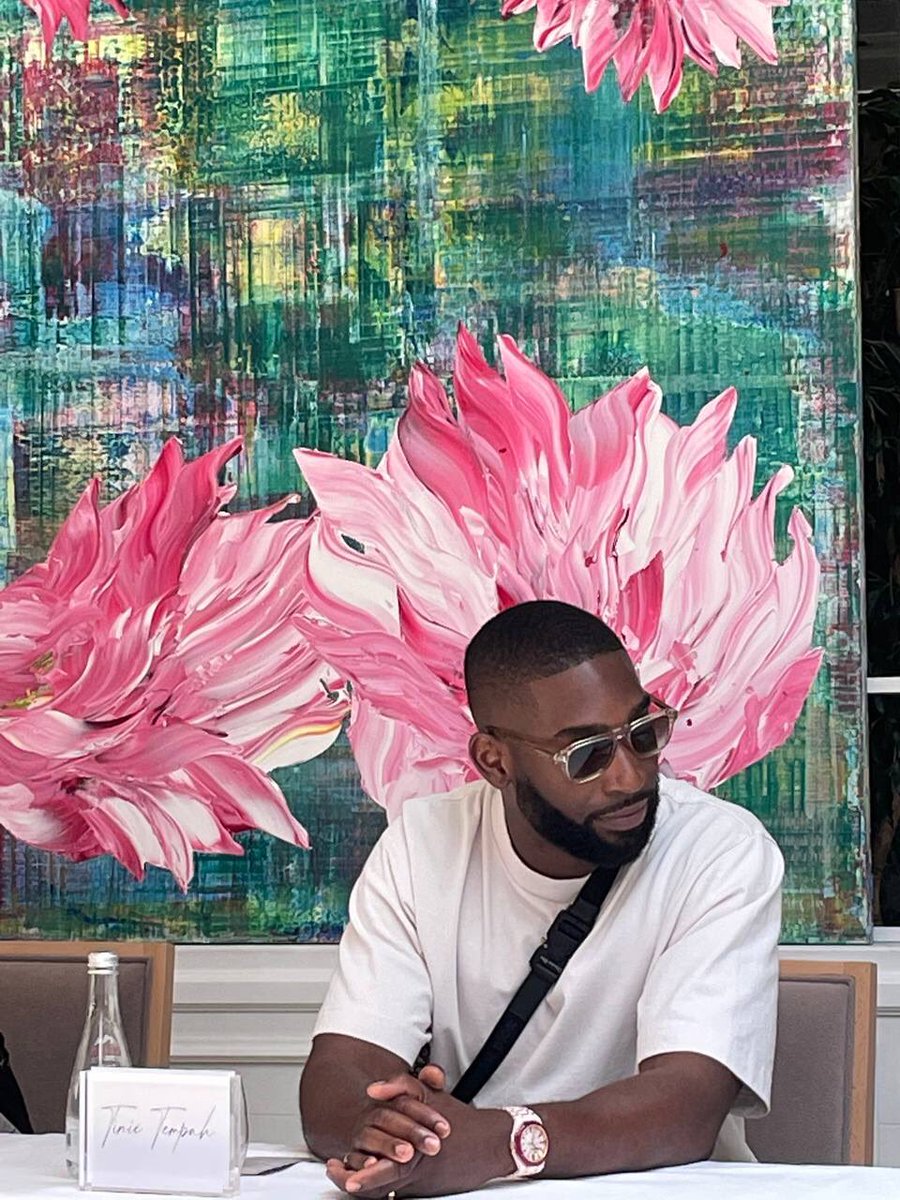 Visionnaire Moralmoda Media tweet media