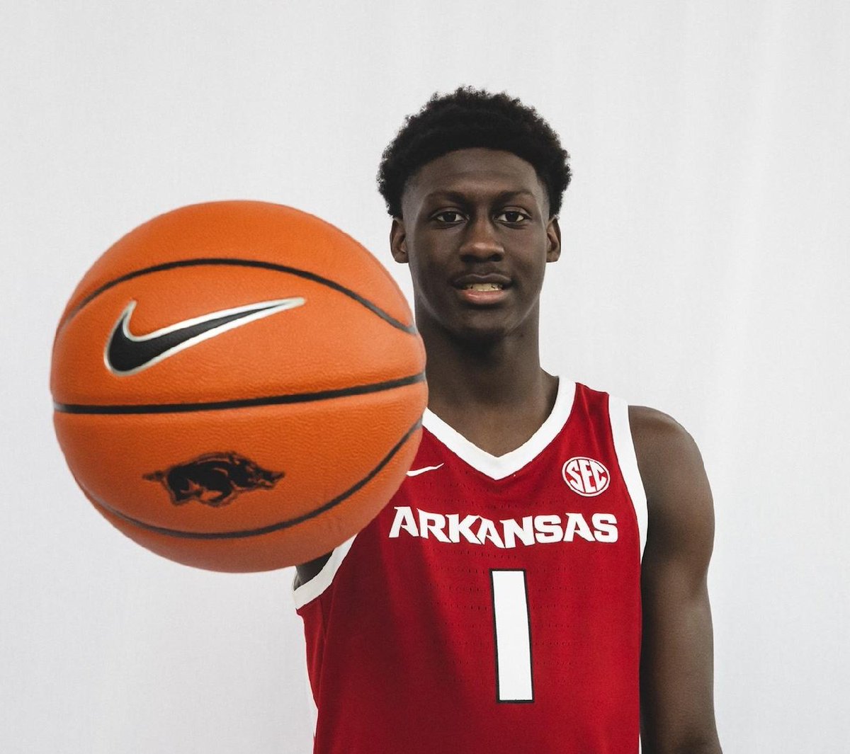 ARHoopScoop's tweet photo. UPDATE: 2022 Arkansas target &amp; Nat'l No. 45 / 4* Barry Dunning,Jr. @BarryDunning6 (6-6 SF/wing, McGill Toolen HS, Mobile, AL) told me he's changed his announcement date to July 4 (was June 30) &amp; he's added South Alabama to his final schools list that incl Hogs, Memphis, Ole Miss https://t.co/HxXFdhpqF6