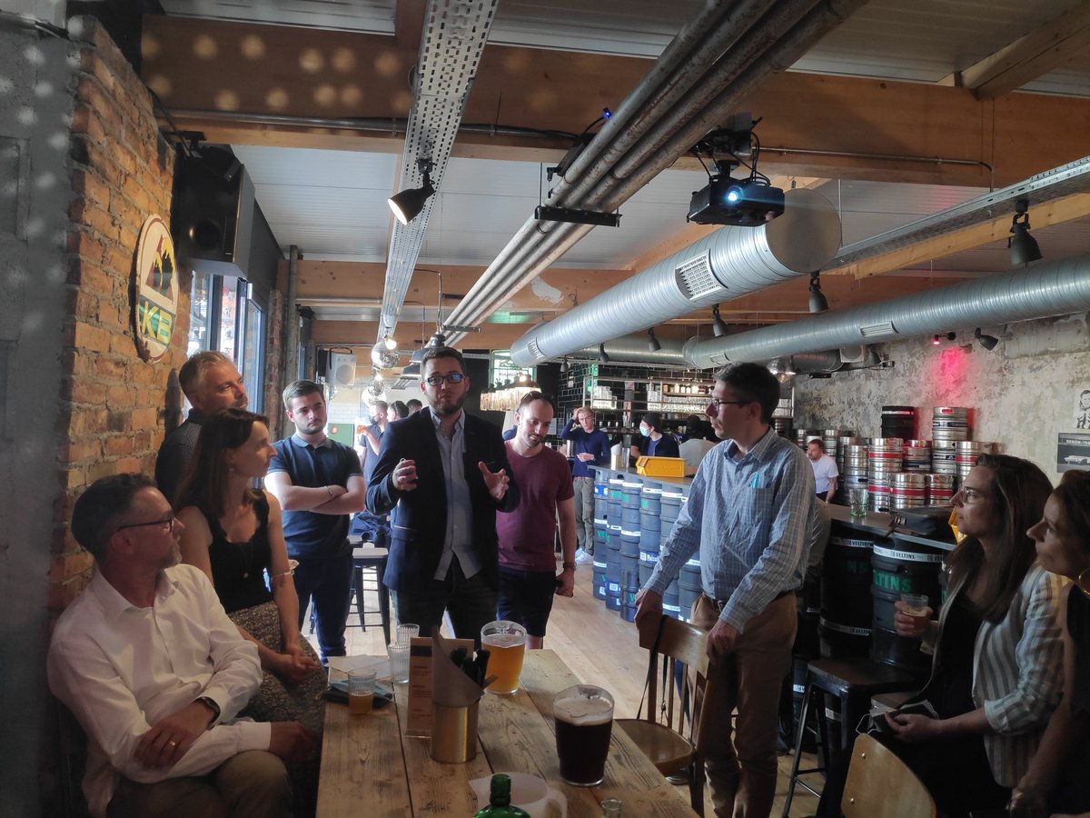 #CercleDesBoostés Pour cette soirée #BoostYourCocktail spécial commercialisation, 4 boostés ont accepté de partager leur expérience : merci à Anne de <a href="/sweetshowio/">Sweet Show</a>, Tancrède de #Sorewards, Ludovic de <a href="/divoluci/">Divoluci</a> et Alban de <a href="/NewDeal_FR/">@Newdeal</a> pour leurs tips et confidences 🚀