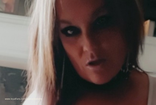 I just posted one new photo on #realloyalfans. Take a look here: https://t.co/w7S0a7TXwt https://t.c<a href="/tag/realloyalfans"class="tags">#realloyalfans</a>