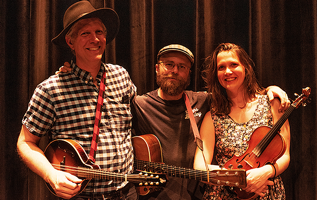 cmusichall's tweet photo. Trifolium! Tomorrow at Farr's Hill! - https://t.co/5wfGLreSHr https://t.co/rHbDsHwefY