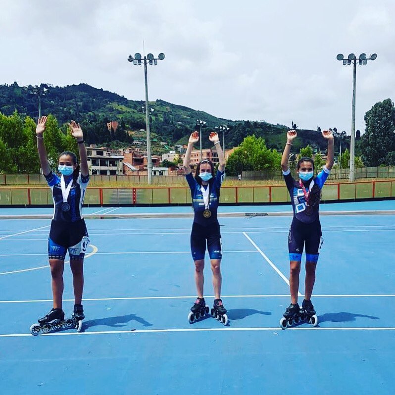 Club_P_Orion's tweet photo. Medalla de bronce para Valentina Naranjo Rios y 4to puesto para Carolina Garcia en la prueba combinada nacional de mayores Guarne 2021. Felicitaciones @INDERMEDELLIN @IndeportesAnt 
#clubpatinajeorion https://t.co/zQh0keC6Wp
