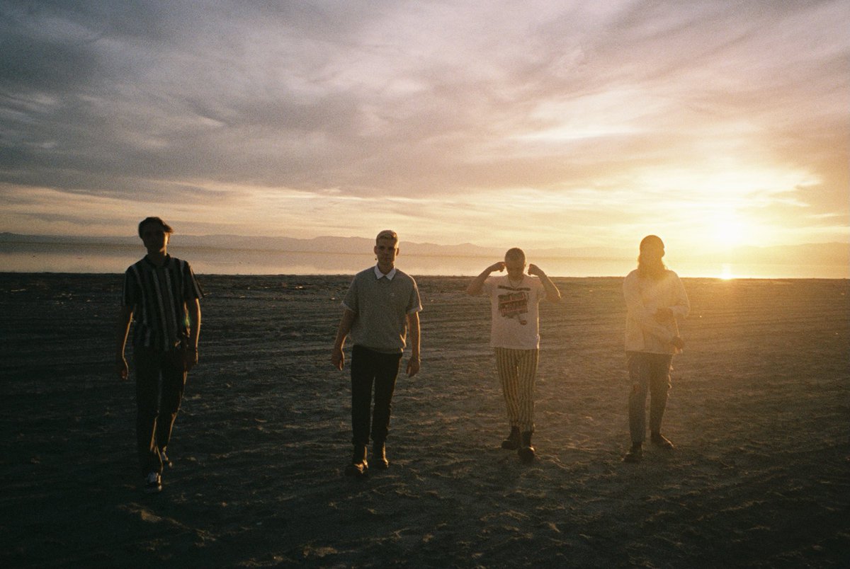 Hey guys!

We’ve decided to take some time for ourselves to recharge, write new material and plan the future over the summer. 
We hope everyone has a hot and relaxing summer and we will catch all of u later!

We love you,
Pastel Stereo 💕