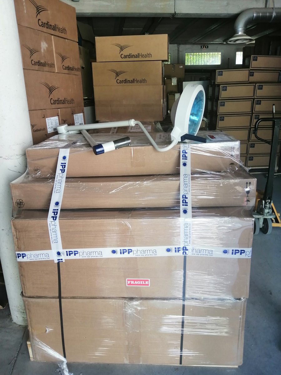 fondation_AHN's tweet photo. Fondation Aua Help Noma : Un GRAND MERCI à notre partenaire la société Ipp Pharma, ils  nous ont  offert du matériel médical dont une Autoclave
#IppPharma #FondationAuaHelpNoma https://t.co/FOfTT9LudV