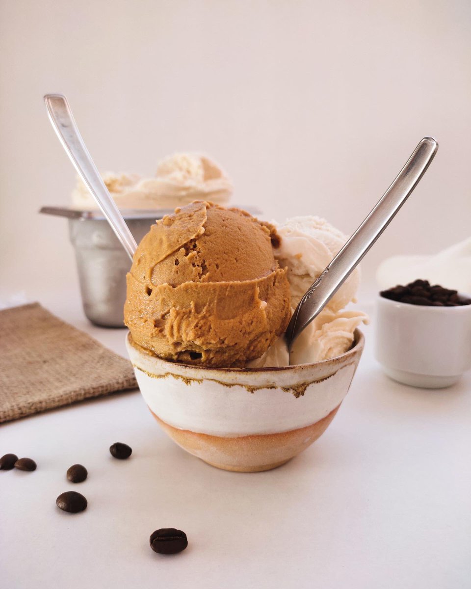 delBentGelato's tweet photo. Salió helado al agua con Café Moka para la carta sin lácteos y Café Blanco: una infusión en frío de granos de Café sobre una base de helado a la crema. 

¿Nos acompañan? https://t.co/LIE8tgWXtE