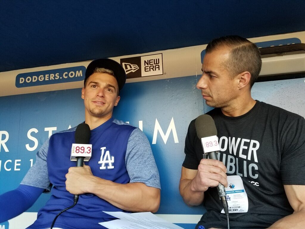 a Martínez tweet media