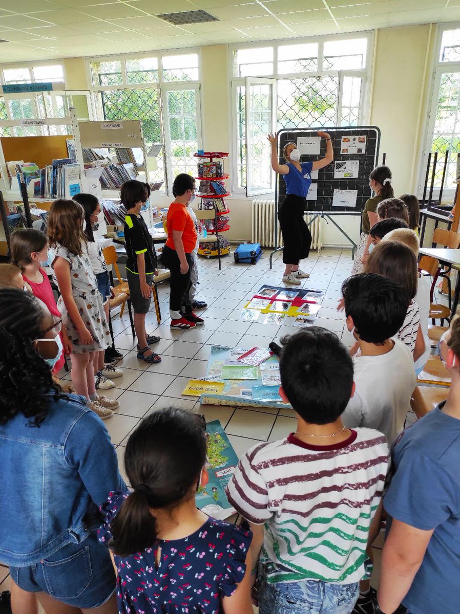 Un grand merci à Leonie #mobiklasse pour ses dernières animations de l’année, à l’école Porte de France et Maginot. Son dynamisme et ses activités ludiques ont permis aux élèves de CM1 et CM2 de s’amuser en parlant allemand!
<a href="/goetheinstitut/">goetheinstitut</a> <a href="/iendeverdun/">Valérie Gérin</a> <a href="/pinchard/">Abel dos Anjos</a> <a href="/DSDEN55/">DSDEN55</a>
