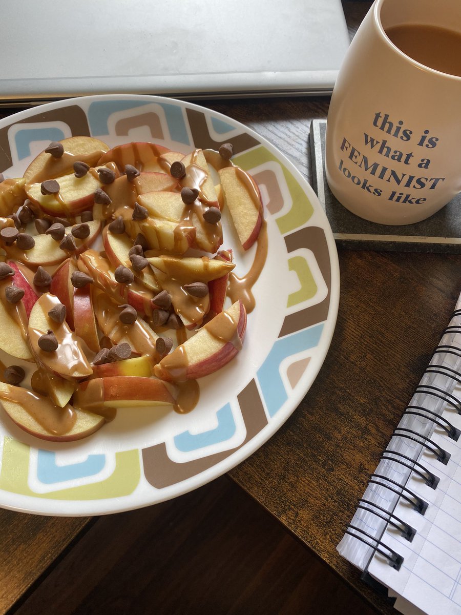 BSGLibrarian's tweet photo. Drumroll, please ... here it is @liberrycate! #SnacksOfAPLA2021: Day 2! Complete with a big mug of Tetley tea, Newfoundland-style! https://t.co/5V5Gcw8KRG