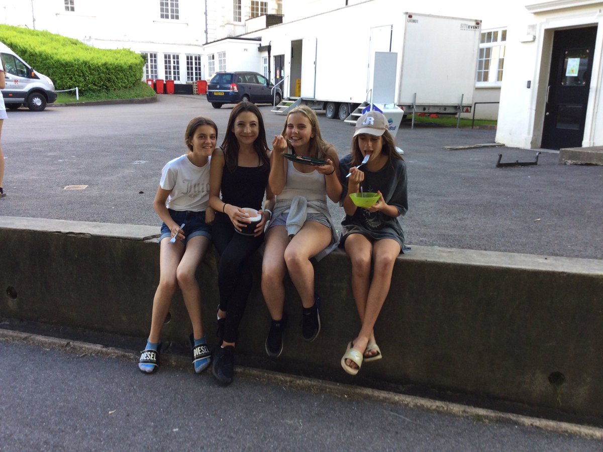 RH7 Lower School tweet media