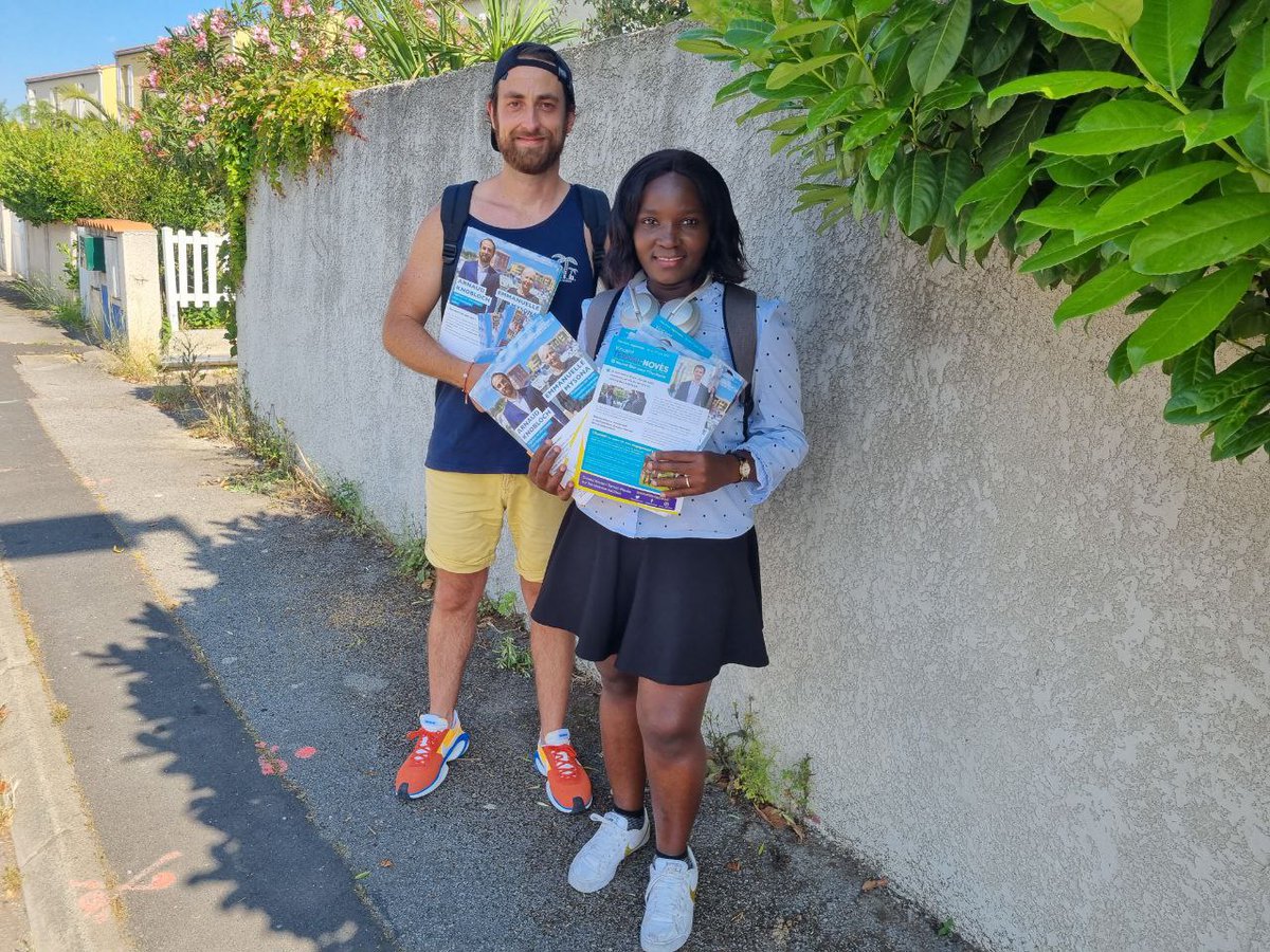 jeunesmacron34's tweet photo. 📬 #Boitage
Les #Jam34 étaient mobilisés sur le terrain à #Lattes.
👉 Retrouvez les mesures de la #MajoritéPrésidentielle dans vos boites aux lettres.
📃 #Régionales2021 avec @ElanOccitan
📃#Départementales2021 avec Emmanuelle Mysona et @arnaudknobloch #Canton10 https://t.co/uiol01pkYr
