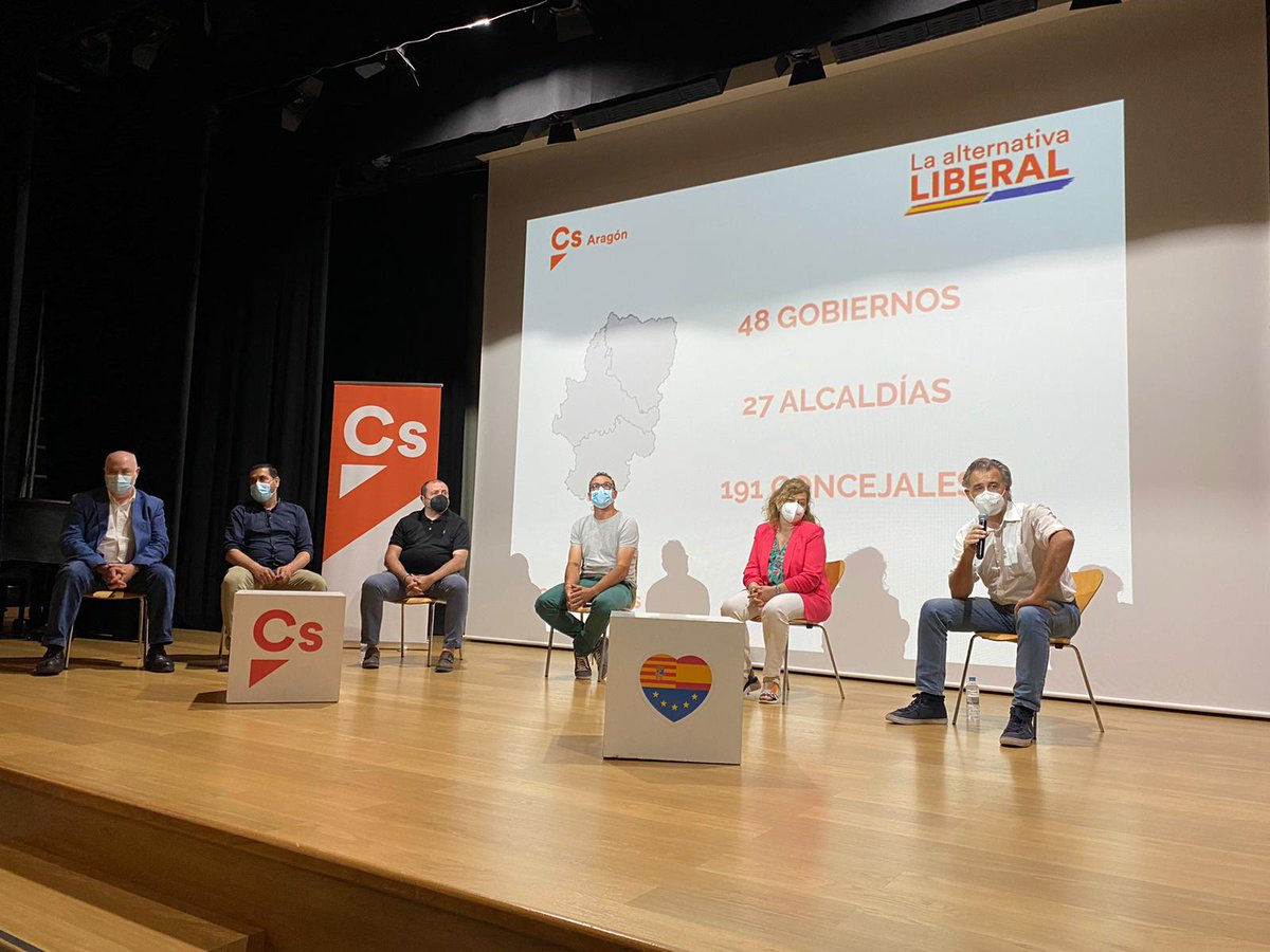 Carlos_Ortas's tweet photo. Dos años de Gobierno de @Cs_Aragon en las instituciones. Mis compañeros Alcaldes de #Paniza Manuel Cebrian #Lascellas #Ponzano Alfredo Pallas #Gargallo Javier Gargallo #Sesa Sonia Blanco #Utrillas Joaquín Moreno #MedianaDeAragón Juan Luis Esteban. Gran trabajo. Enhorabuena https://t.co/VllKtSJiC6