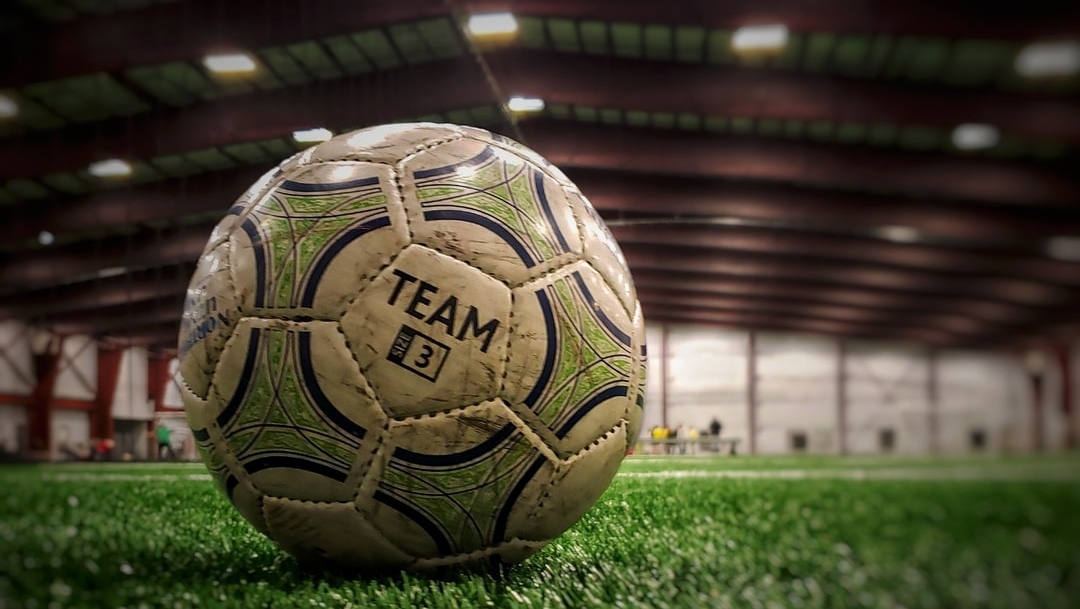 PracticeHeroUSA's tweet photo. It's heating up out there. Practicing inside never sounded so good! PracticeHero can help!

#hot #heat #humid #inside #outside #soccer #basketball #football #baseball #softball #lacrosse #volleyball #help #turf #fieldhouse #team #soccerteam  #summer #practice #practiceherousa https://t.co/oSeqCXLMP8