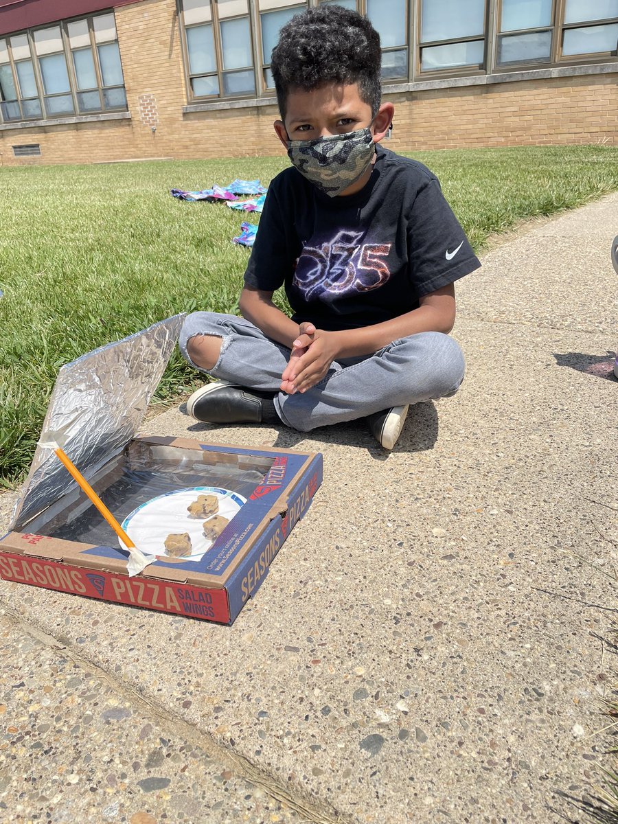 Ms. Burke's Class 🐬 tweet media