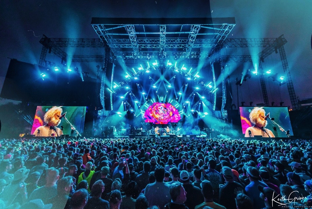 𝕎𝕣𝕚𝕘𝕝𝕖𝕪 𝔽𝕚𝕖𝕝𝕕 - 06.15.19 💀💙

📸: Keith Griner