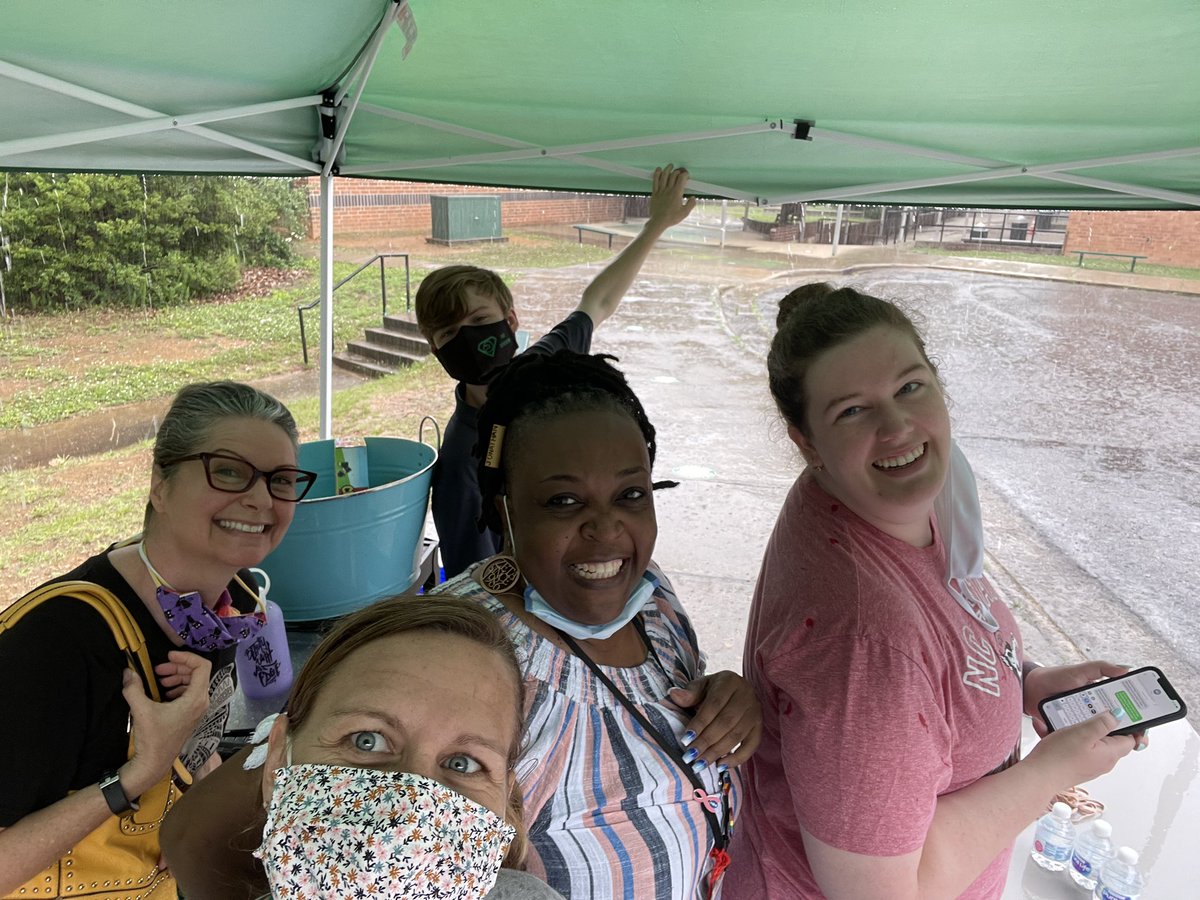 LibraryFalcon's tweet image. Truly dedicated to Chrimebook collection @PMSFalconsSS!