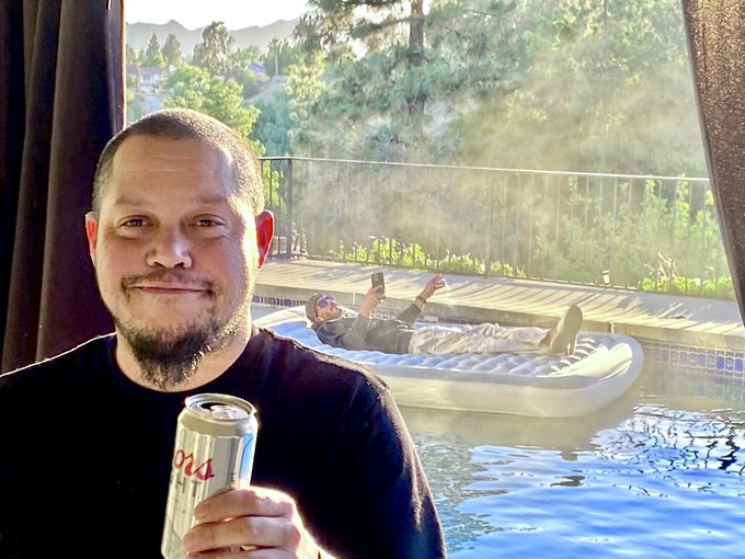 Watch ProFotoX's leaked NSFW photo on TwXstars