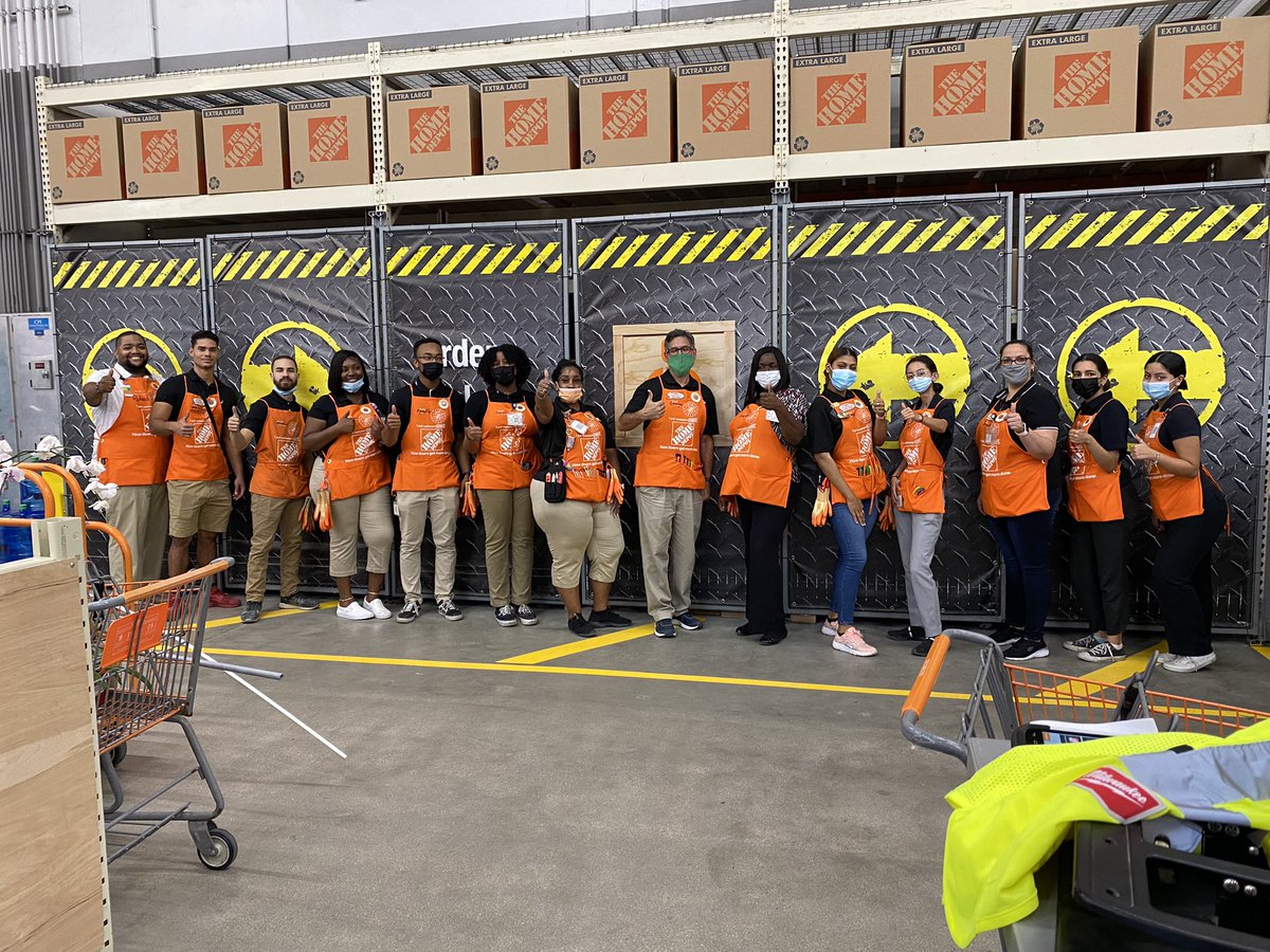 The best Service Desk in the district. <a href="/6306HomeDepot/">Pinecrest Home Depot</a>