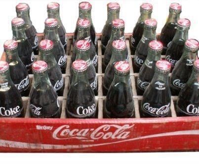 HVSBrecksville's tweet image. Comment if you had to return these to get your deposit back!!! #Coke #CocaCola #ReturnableBottles