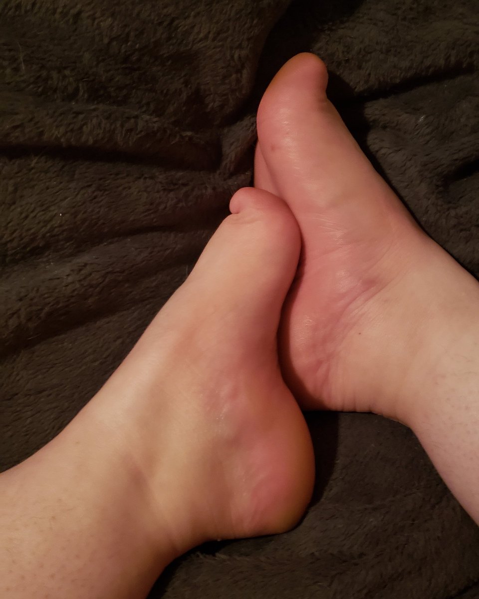 CJiorn's tweet photo. #Feetfettish #Feet #feetworshi̇p #feetgodess #feetpic #feetgirl #specialfeet #DMsWelcome https://t.co/wcRlbwW7GV
