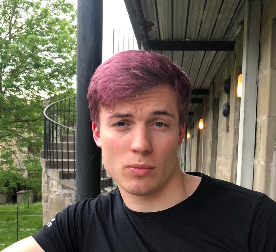 Mr Arthur tweet media