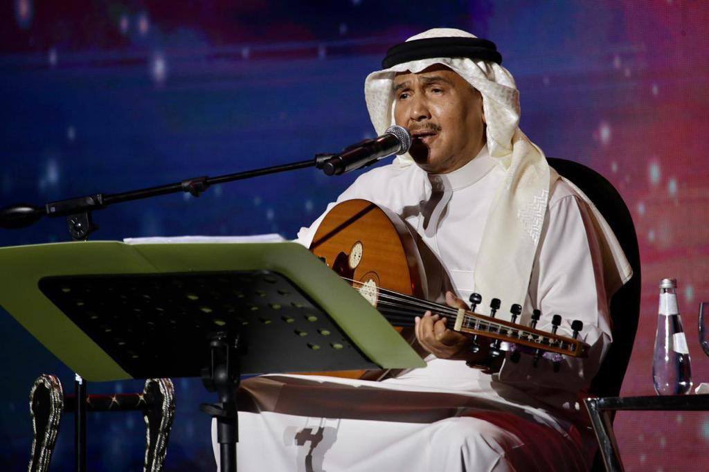 ii44tt's tweet photo. مستعجلة .. وش بك؟
خلي ثواني الليل .. تمتد للآخر
أباسهر بقربك♥️♥️♥️. https://t.co/1GSP3jxZxg
