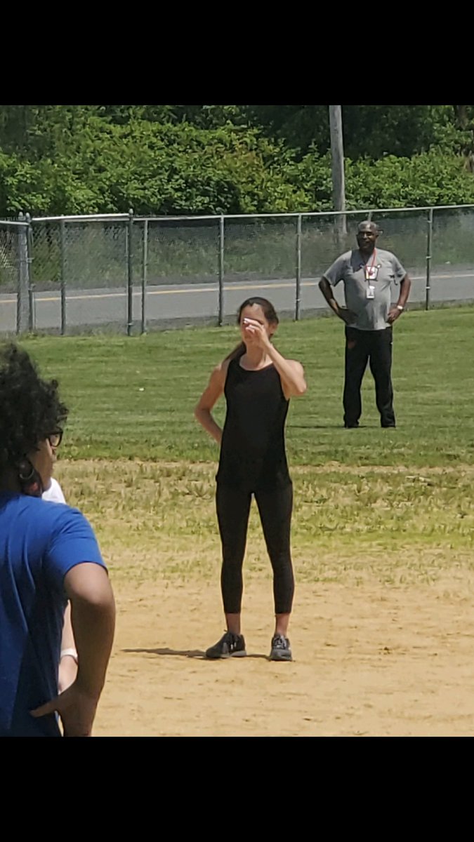 kenneth_haskins's tweet image. Love my job and my team. @MrDenmead @MsReynoldsMath @marisa_saccardo @KenRose1011 Glad that we can send our seniors off with a moment I hope they will never forget