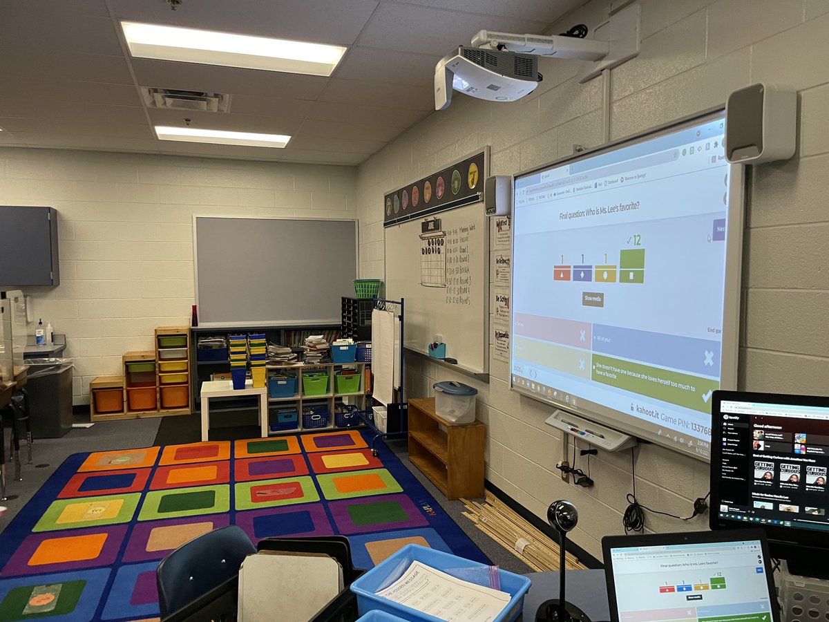 MsLee_4th's tweet image. Today we played kahoot about our class and Ms. Lee! #campchamp
