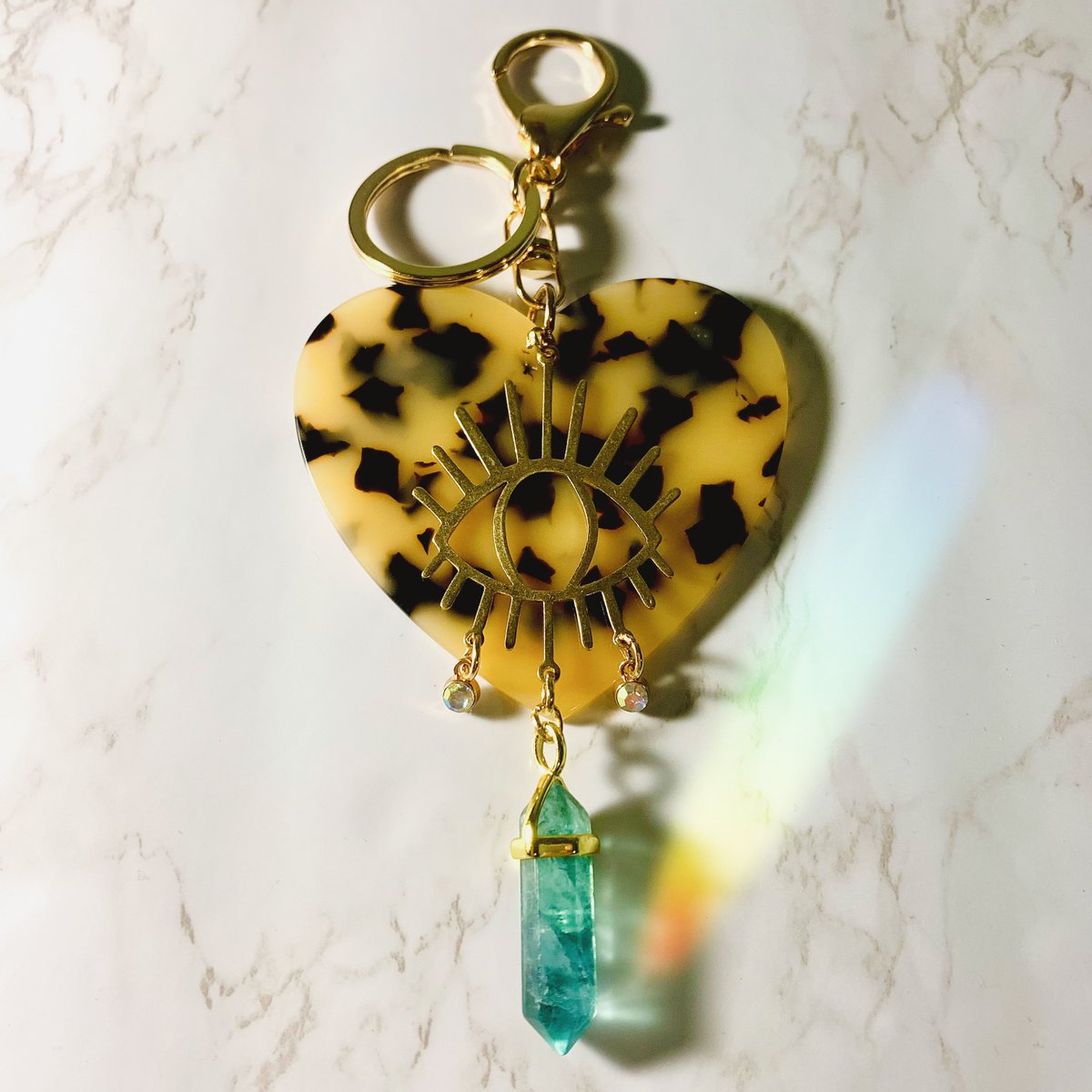 trippy_velvet's tweet photo. 💚 FLUORITE EYE💚
My first keychains! Omg! ✨✨✨ https://t.co/S3Zw42l4G8