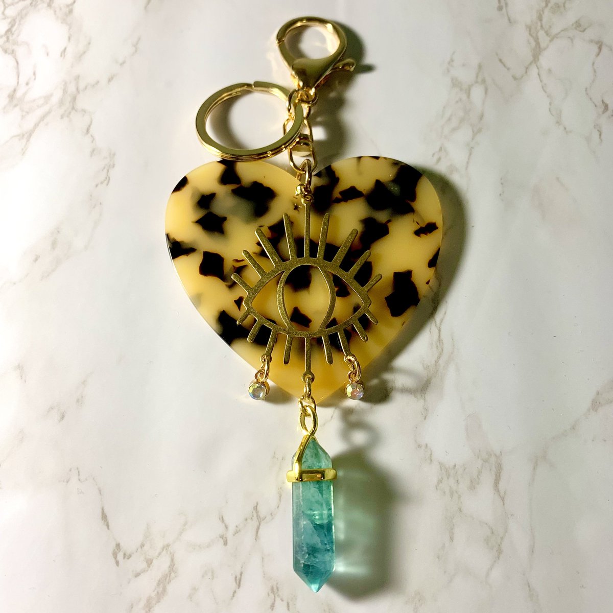 trippy_velvet's tweet photo. 💚 FLUORITE EYE💚
My first keychains! Omg! ✨✨✨ https://t.co/S3Zw42l4G8