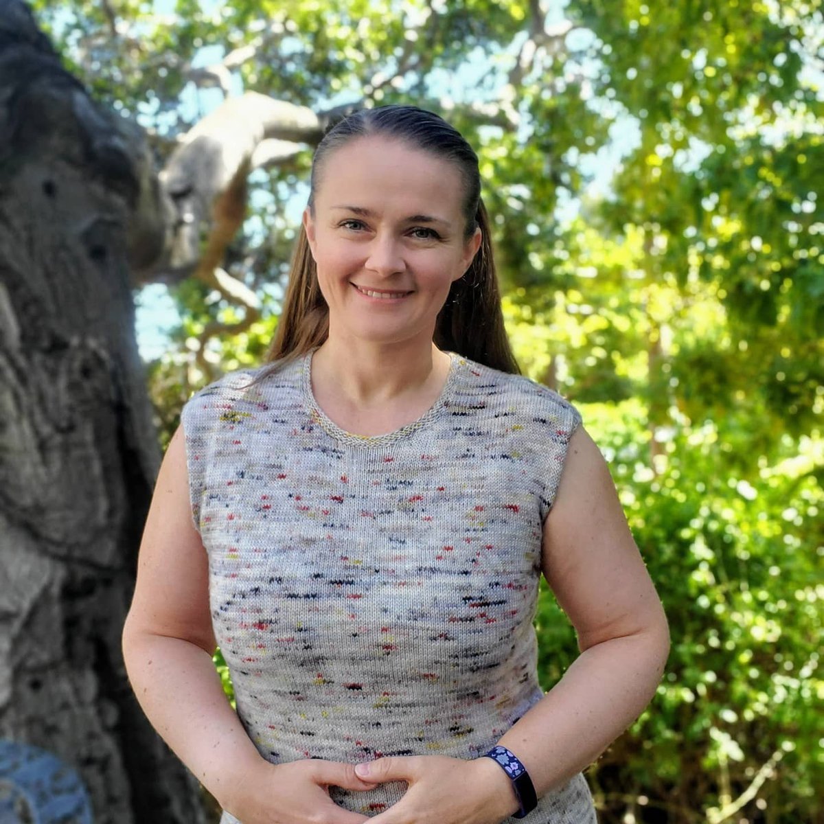 #tbt to my very first sweater. Thanks to JBW I've tackled this project in 2020 and finished 9(!) since!
Pattern: Lounging Top
Designer:<a href="/Jojilocat/">Jojilocat</a>
Yarn:<a href="/madelinetosh/">Madelinetosh</a> Tosh Merino Light in Biggest Little Skyline
Kit:<a href="/jimmybeanswool/">Jimmy Beans Wool 🧶</a> Sweater Club
#knitlove #knitting #madelinetosh