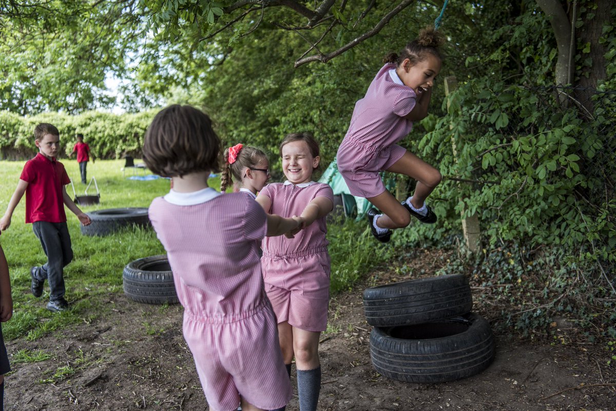 BenyonPS's tweet photo. A few of the pictures taken during the @OPAL_CIC photo shoot earlier on this week. Thank you @neil_play for organising this. #collaboration #physicalfitness #outdoorplayandlearning https://t.co/yLqdOUURia