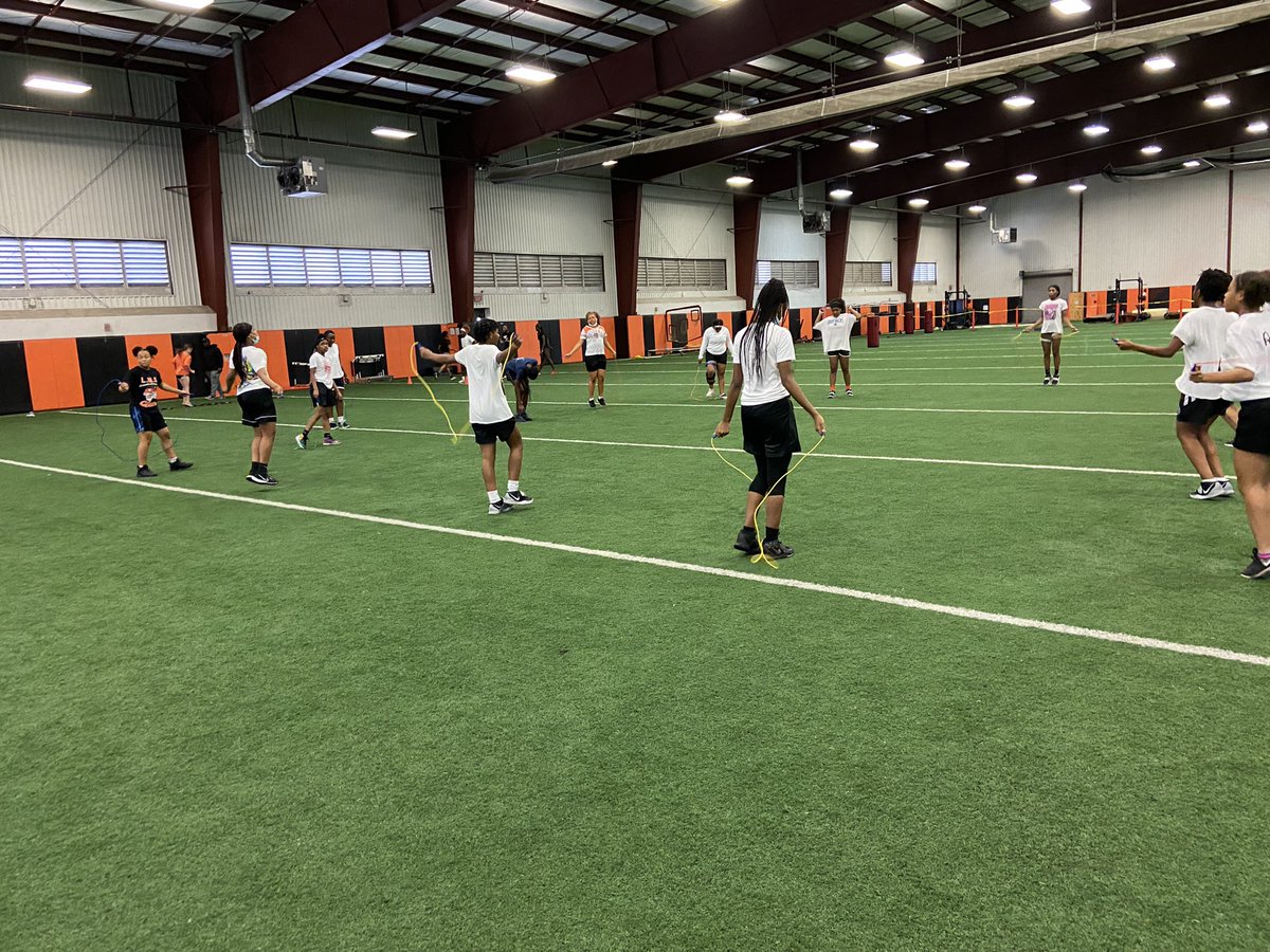girls_lancaster's tweet photo. Hard work beats Talent when Talent don’t work hard! #GreatFirstWeek https://t.co/Flnq1Ynxgh