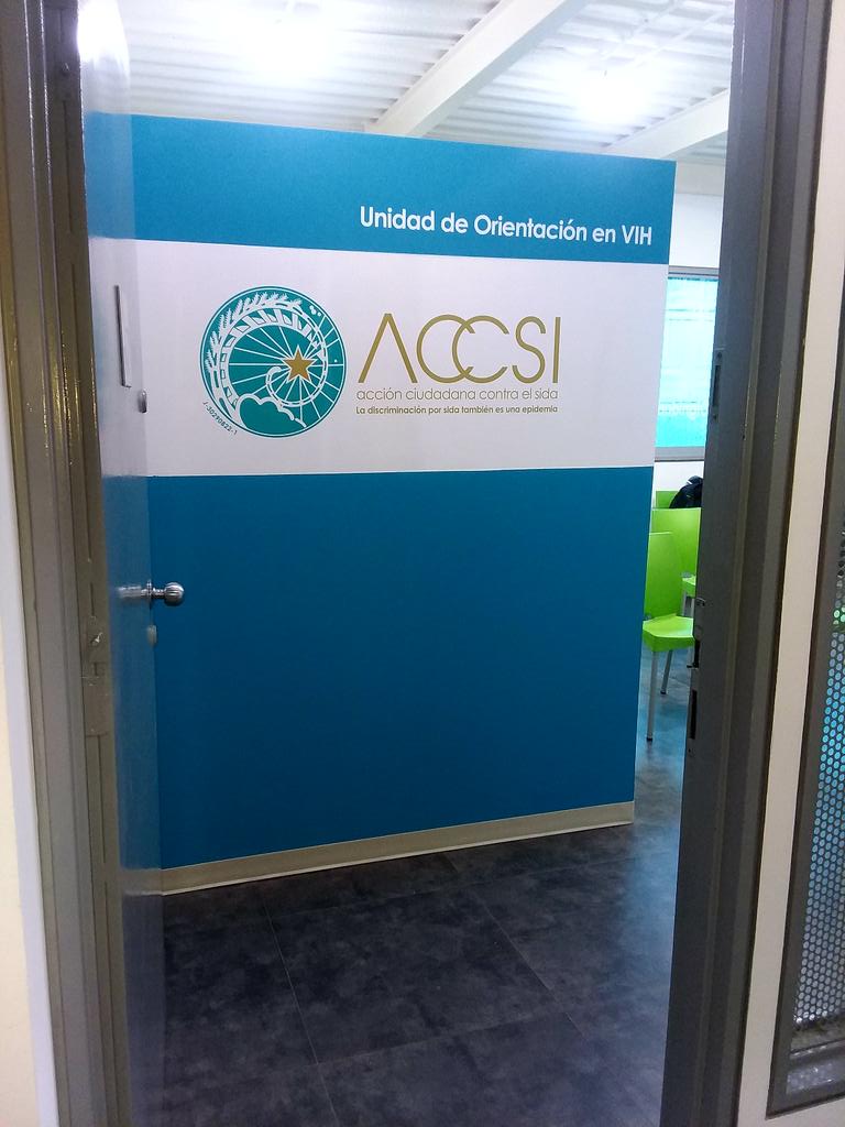 51981d10bbd343c's tweet image. Si acabas de recibir un diagnóstico VIH+ y requieres de orientación la @ACCSI_VIHSIDA tiene a tu disposición sin costó alguno la Unidad de Orientación en VIH para personal con VIH y a la población LGBTI
