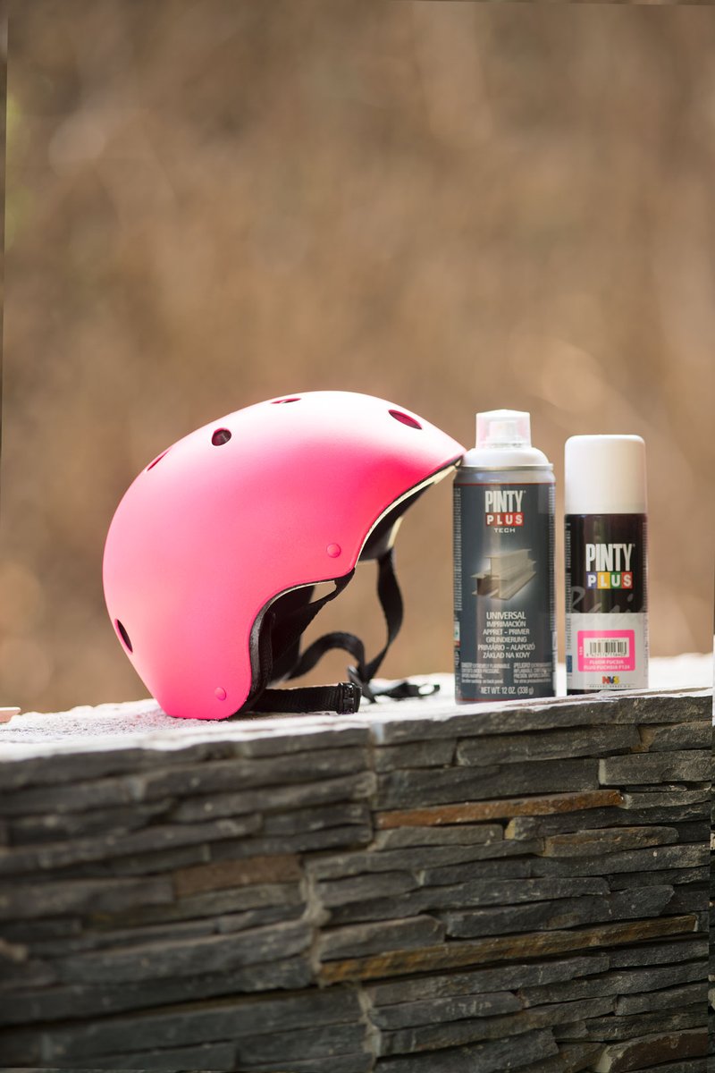 Can you change the colour of your bike helmet easily and professionally? Yes you can! Find out more here... pintyplus.co.uk/2021/05/how-to… #pintypluser #bikehelmet