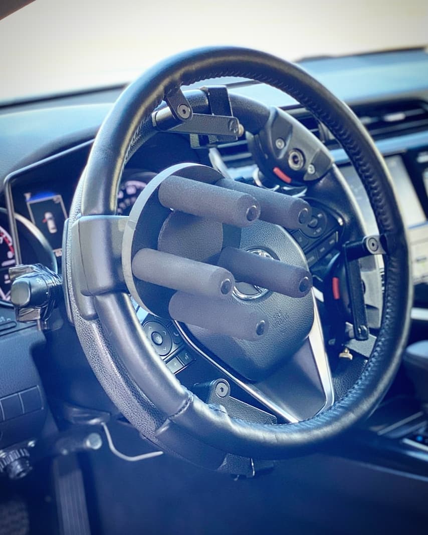 D2IhasDrive's tweet photo. #ActionShot with the new #AdaptiveEquipment Grace was checking out today!
Thanks for looking!
And thank you again @sure_grip_hand_controls 🙌

#DriverRehabilitation #AdaptiveDriving #IAmAdaptive #HandControls #CustomSteeringDevice https://t.co/ch1pWue8aN