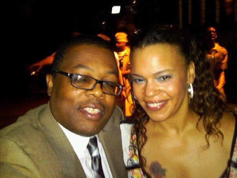 It s and it s Faith Evans birthday. Happy Birthday Fizzy. 