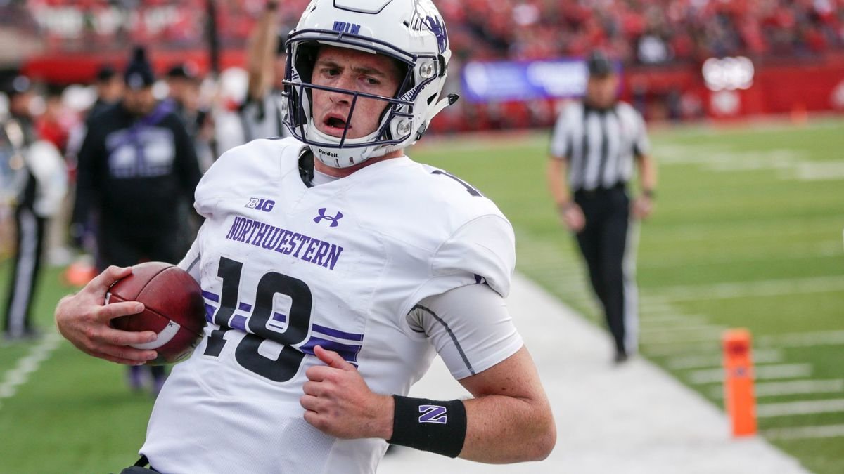 whoopswerebad's tweet photo. Ben Bellamy is poised to be the 5th straight first overall QB selection as the Northwestern signal caller enters the 2021 season the best rated QB in the NCAA. https://t.co/AGMVtgRJBU