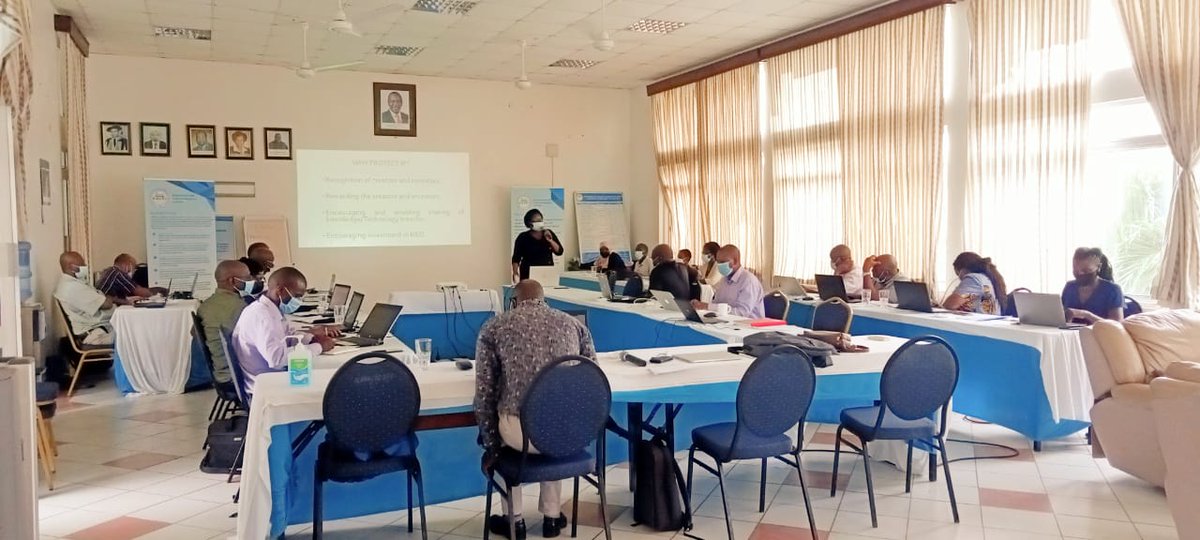 kipikenya's tweet image. 2/Through the #IPWorkshop, run from 7th to 11th June 2021, the Blue Economy sector stands to benefit through patent protections, and various opportunities that will enable KMFRI to transfer vast numbers of technologies available in the regional and international patent databases.