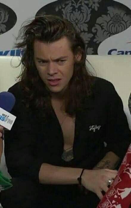 isalwayslarry's tweet photo. waIT https://t.co/VZF2nm6InV