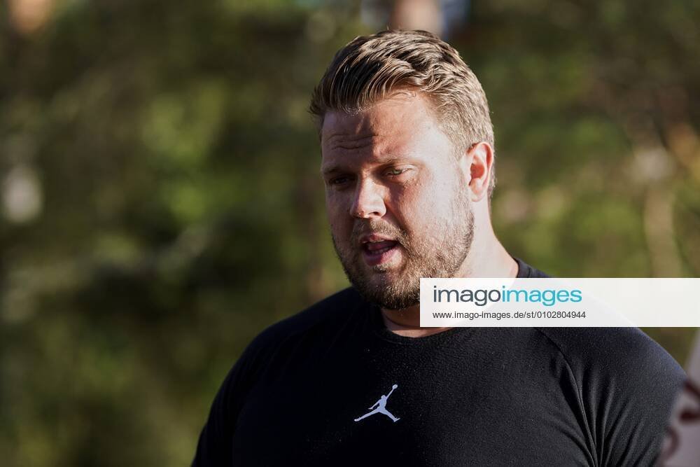 whoopswerebad's tweet photo. Jesper Ramstedt on why he plans to enter the 2022 draft: "about two or so years ago, I realized school was not much for me, so I decided I will become an NFL football player". https://t.co/q0AaaRMToN