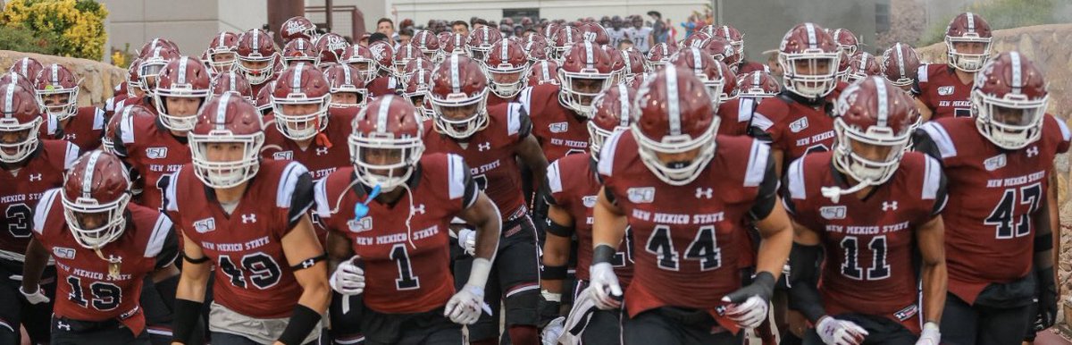 SmithJabari5's tweet photo. Extremely Blessed to receive my first D1 offer from New Mexico State! @kevphx83 @JonesHSFootball @247Sports @Rivals https://t.co/ByeD4hcI45