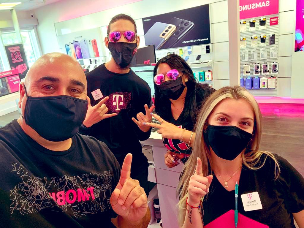 Daniella lucero tweet media