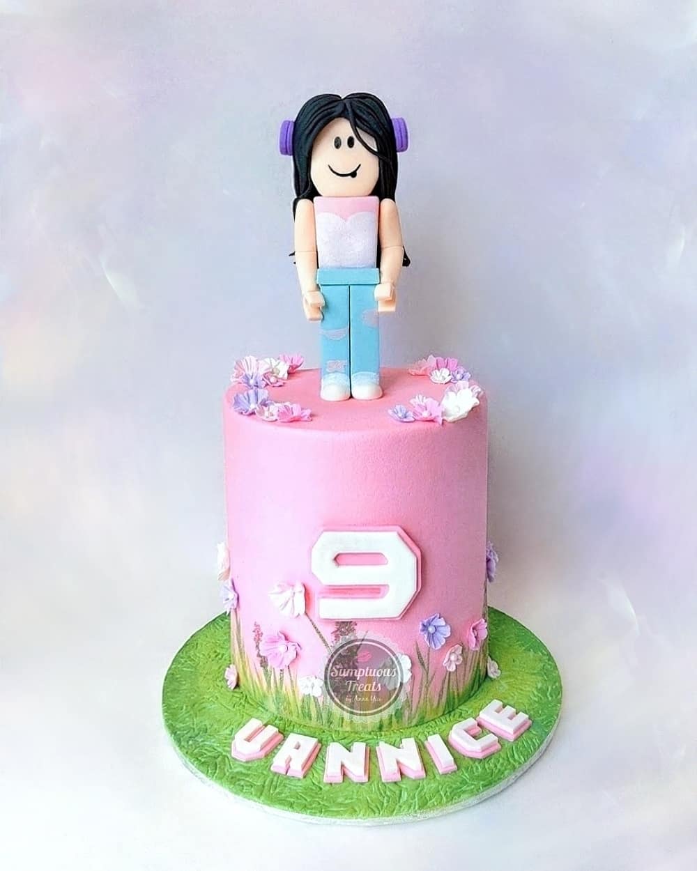 Sumptuous Treats on X: ROBLOX Girl Personalized Avatar Cake  #robloxtrending #robloxcake #roblox #robloxgirls #robloxavatar #robloxgirk  #robloxcaketopper #robloxgirlcake #girlycake #buttercreamcake  #customcaketopper #customcakes #sumptuoustreats anna