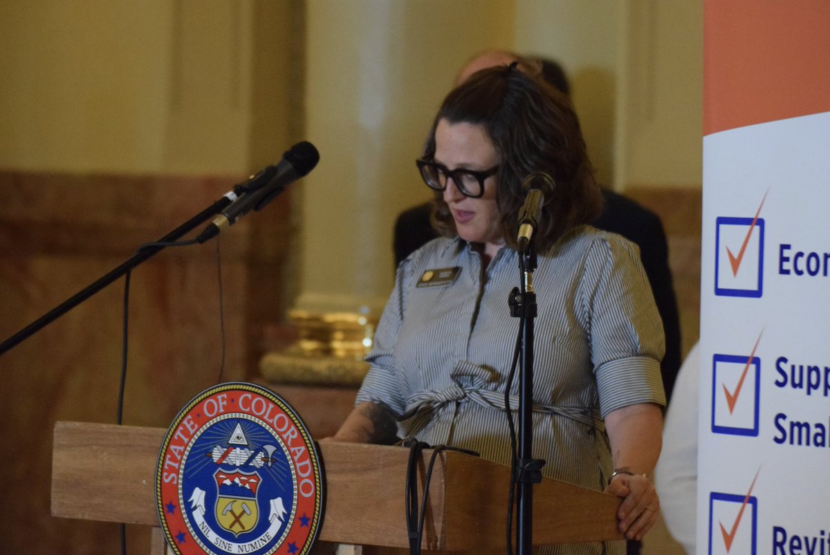 COSenDem's tweet photo. This year, we came together to conduct one of the most productive legislative sessions in recent memory – passing critical legislation to help us recover from the devastation of the pandemic & build back a stronger, more resilient Colorado for all.
#BuildBackStrongerCO #COLeg https://t.co/BUo1pQDhD8