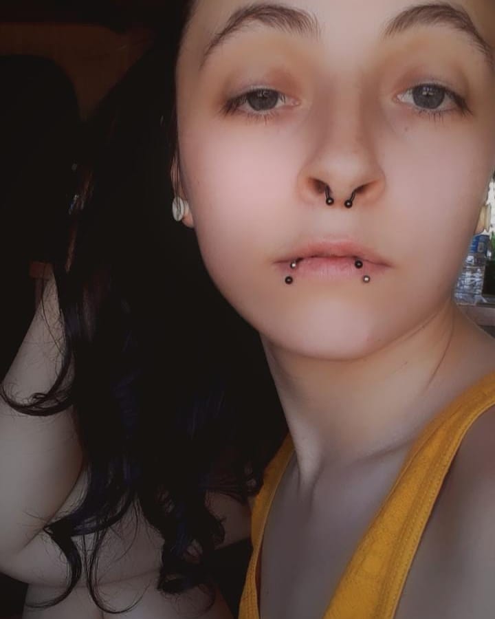 KamiiKaze212's tweet photo. feeling cyoot π
.
.
.
.
.
.
#egirl #camgirl #onlyfans #pierced #gauged #tatted #petite #brunette #linktree #linkinbio #kawaii #kireina #natural #beauty #bodymods #alt #gothic #stonergirl #multistyled https://t.co/WiXwRvvlIa