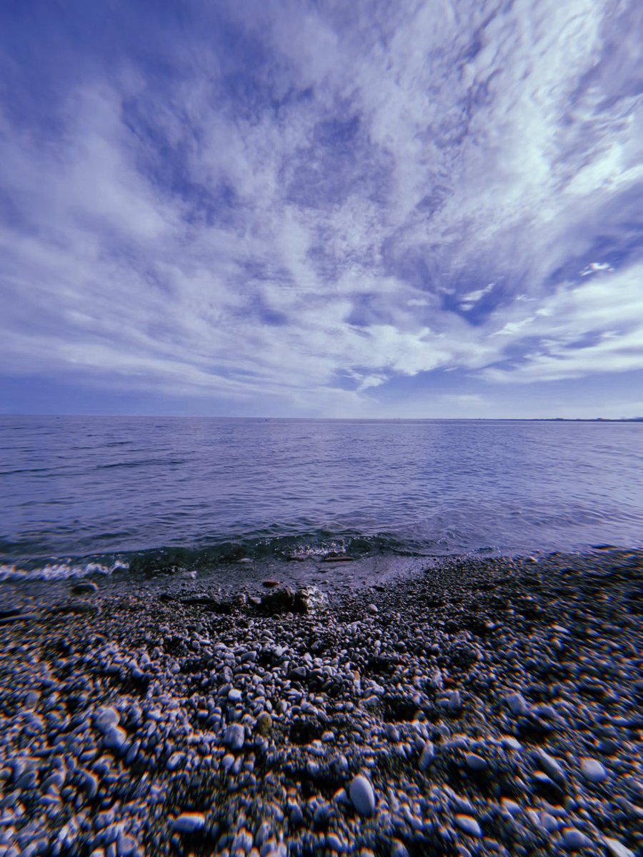 seearch_marine's tweet photo. Good day! What's the weather like where you are? Please tweet us an emoji ☀️⛅️☁️
.
.
#sea #sailing #sailinglife #boat #boatlife #boating #BeSeen #seearchalwayswithyou #alwayssearching #manoverboard #engineeredforyoursurvival #personoverboard https://t.co/lI5XFCKzzD