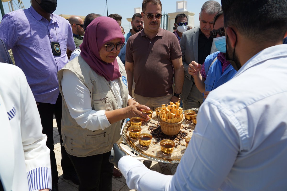 UNHabitatIRAQ's tweet photo. @UNHABITAT  's #ED, @MaimunahSharif , thanked #Mosul Municipality for promoting #green designs and materials in its #rehabilitation projects in #Iraq. #EDinIraq #BuildingBackBetter

Read more:  https://t.co/V79OKwDMBZ
@UNHabitat_Ar 
 @UNIraq 
 @Erfan_A_Ali https://t.co/DBUhsCMrgS