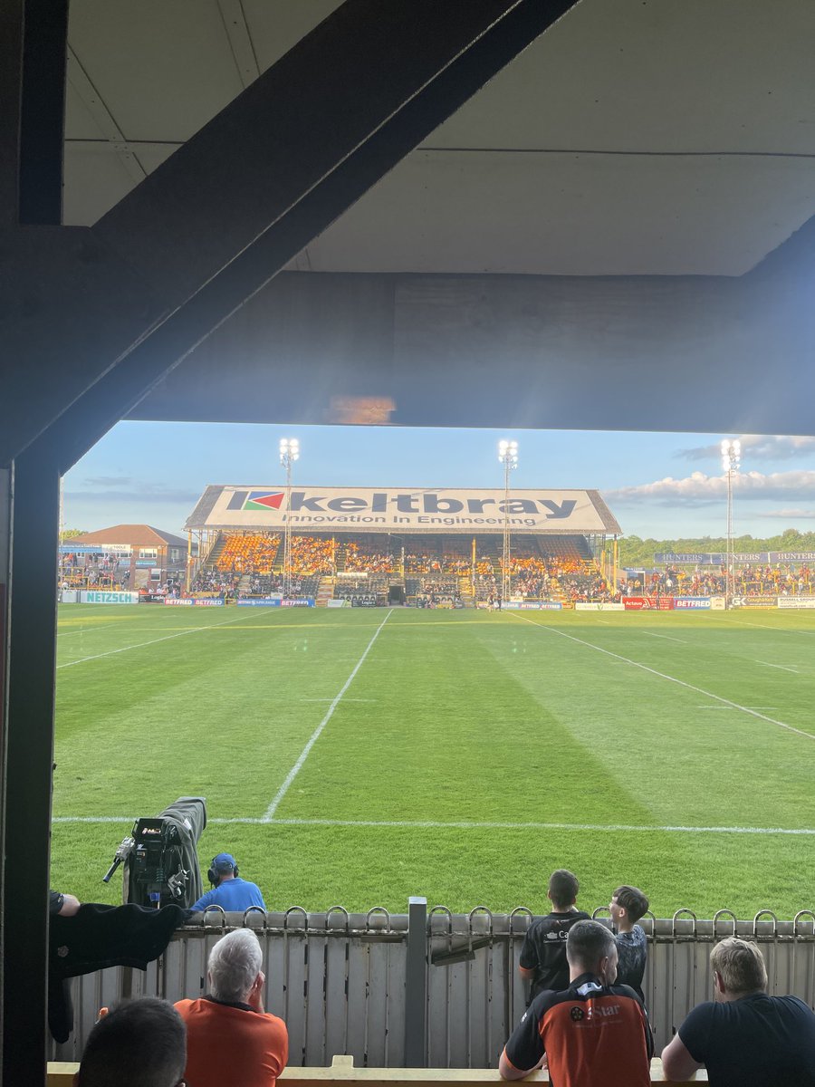 jonnyhodges's tweet photo. @therfl thanks for ruining the game of rugby league. The standard of referee is inconsistent, biased and only encourages cheating!! #sortitout https://t.co/mRgCPF7OvO
