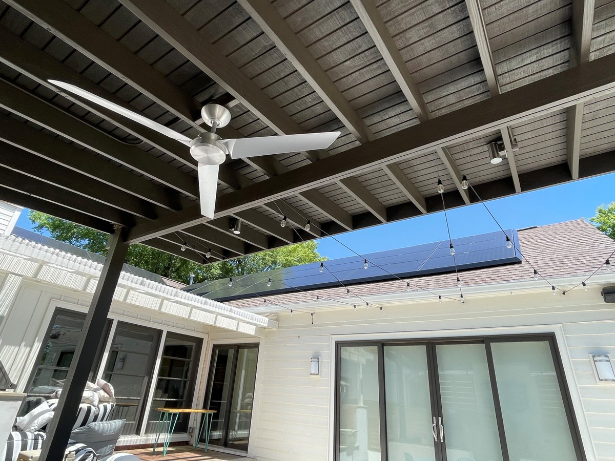 sealsolar's tweet photo. The Arkansas heat has arrived ☀️🌡️
Put the sun to work for you with solar + storage - start your solar story at https://t.co/ndsQw1lMqp today!
#GoSolar #ArkansasSolar #SealSolar https://t.co/EZHRPmb5pb
